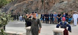 ΣΤΗ ΧΩΡΑ ΣΦΑΚΙΩΝ – Τιμήθηκε η μνήμη των πεσόντων στο Μνημείο της Μάχης της Κρήτης